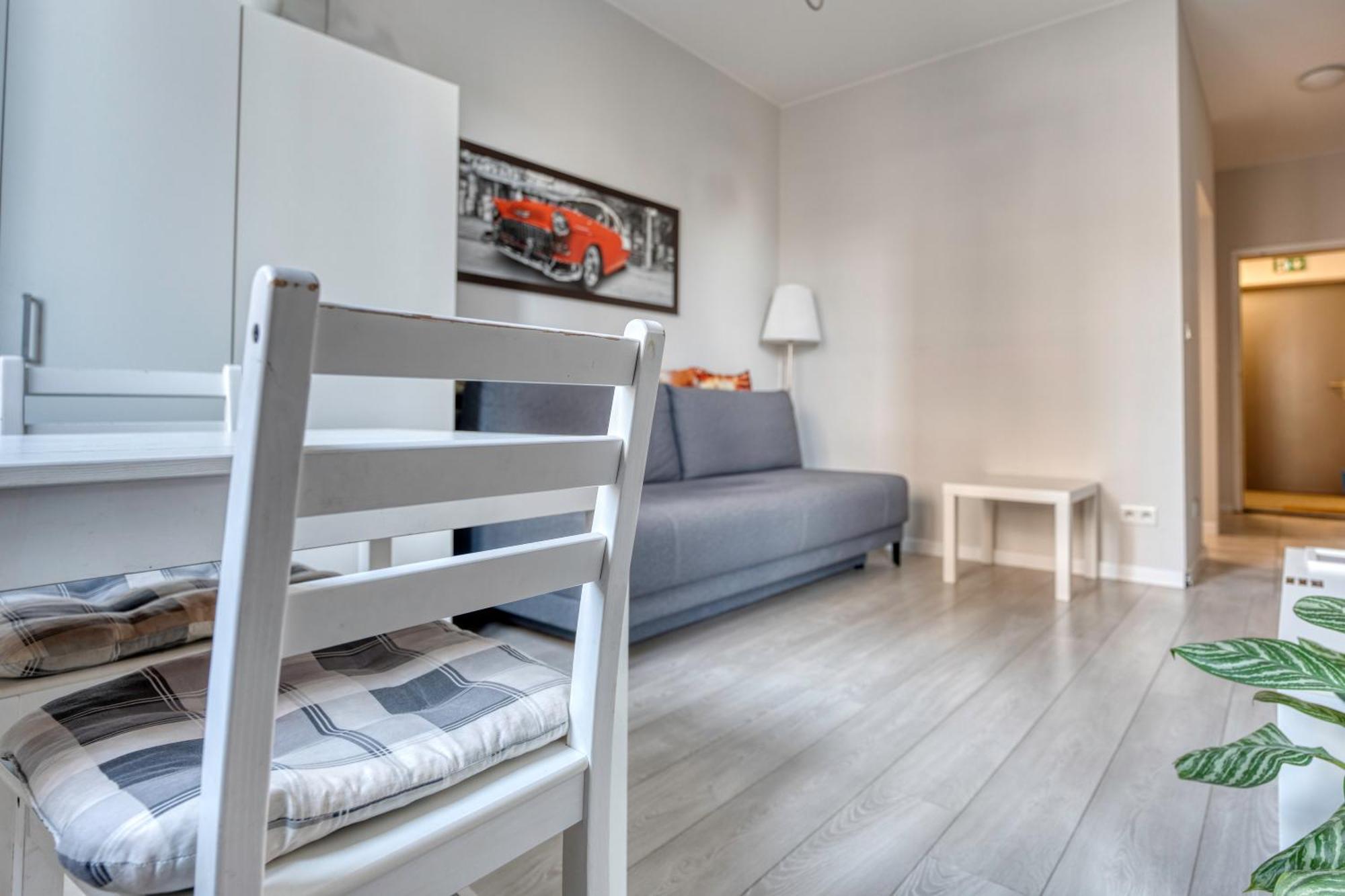 Airport Apartment Warsaw